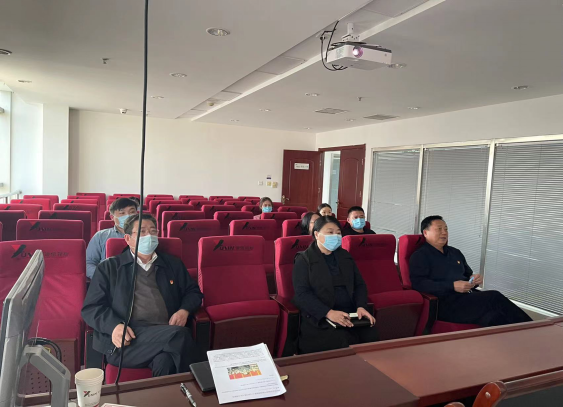 關(guān)于收看“高舉偉大旗幟、牢記領(lǐng)袖囑托、做到‘兩個(gè)確?！钊雽W(xué)習(xí)貫徹省第十一次黨代會(huì)精神集中宣講視頻”的活動(dòng)簡報(bào)